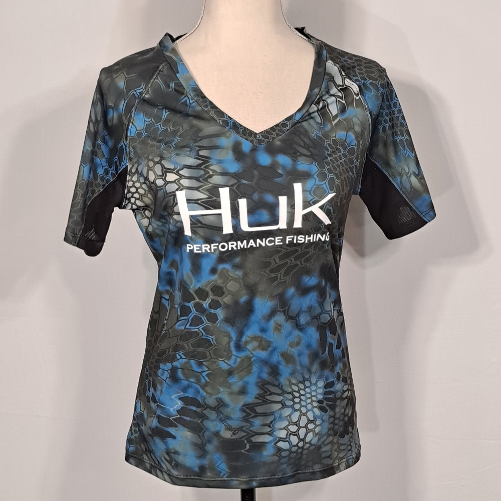 Huk Performance Fishing V-neck Short Sleeve T-shirt